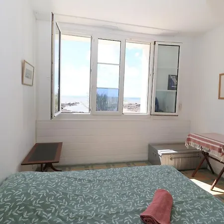 La Pointe Du Bec By Tah - Face Et Acces * Порнише