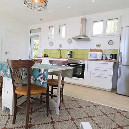 La Pointe Du Bec By Tah - Face Et Acces * Порнише